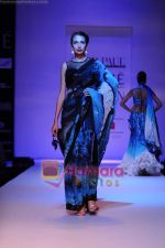 Model walk the ramp for Satya Paul show at Lakme Fashion Week 2011 Day 5 in Grand Hyatt, Mumbai on 15th March 2011 (85).JPG